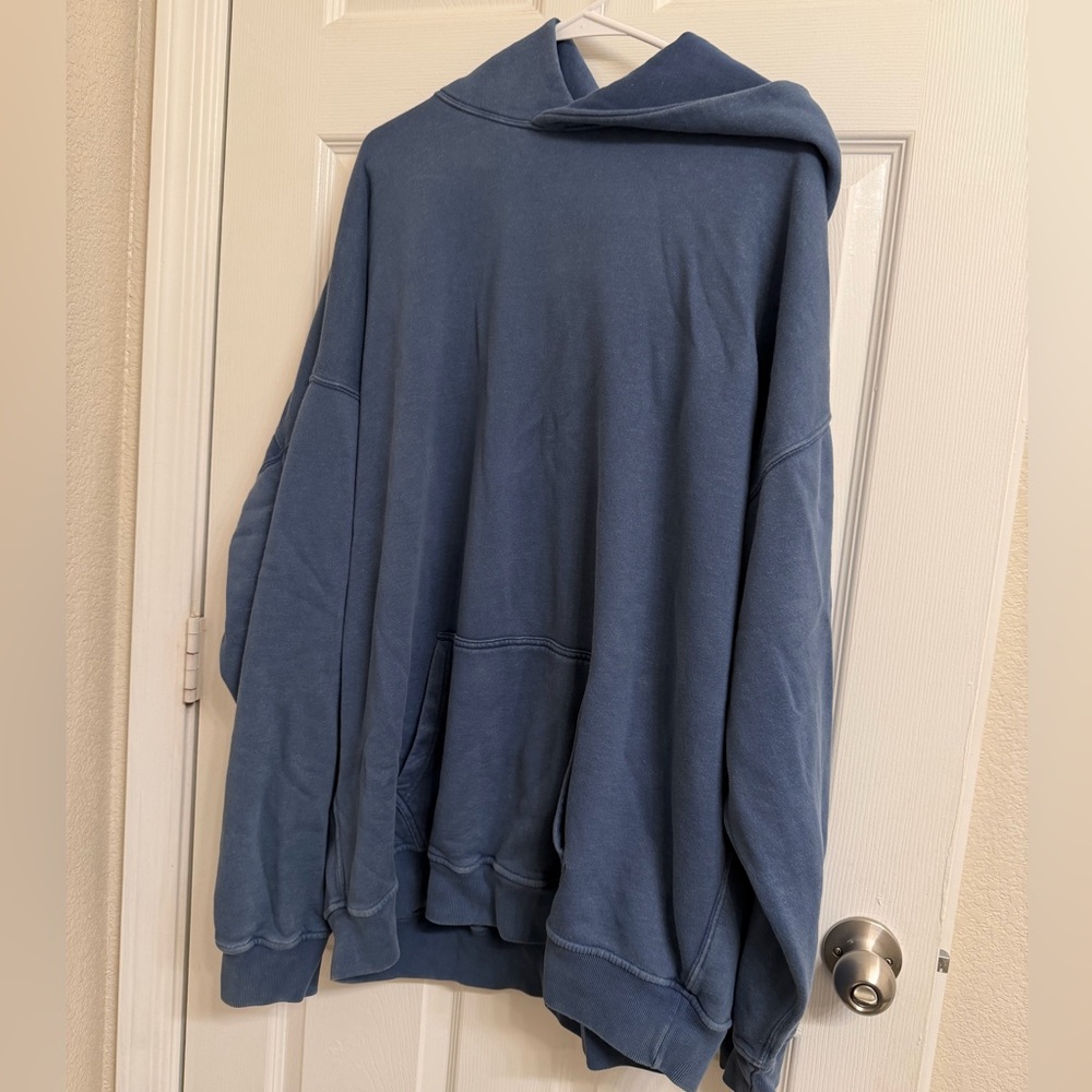 Abercrombie men’s sweatshirt